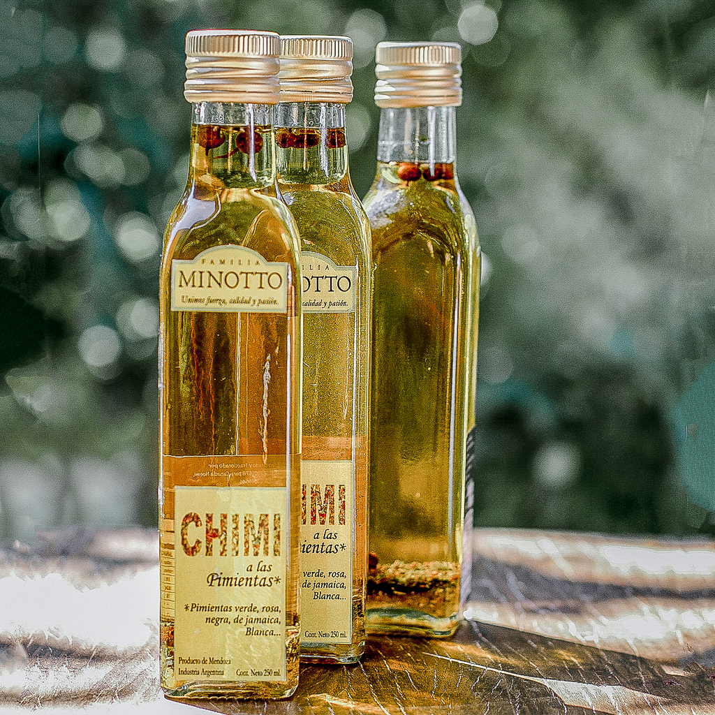 Aceite de Oliva Chimi Pimientas 250 ml. Minotto